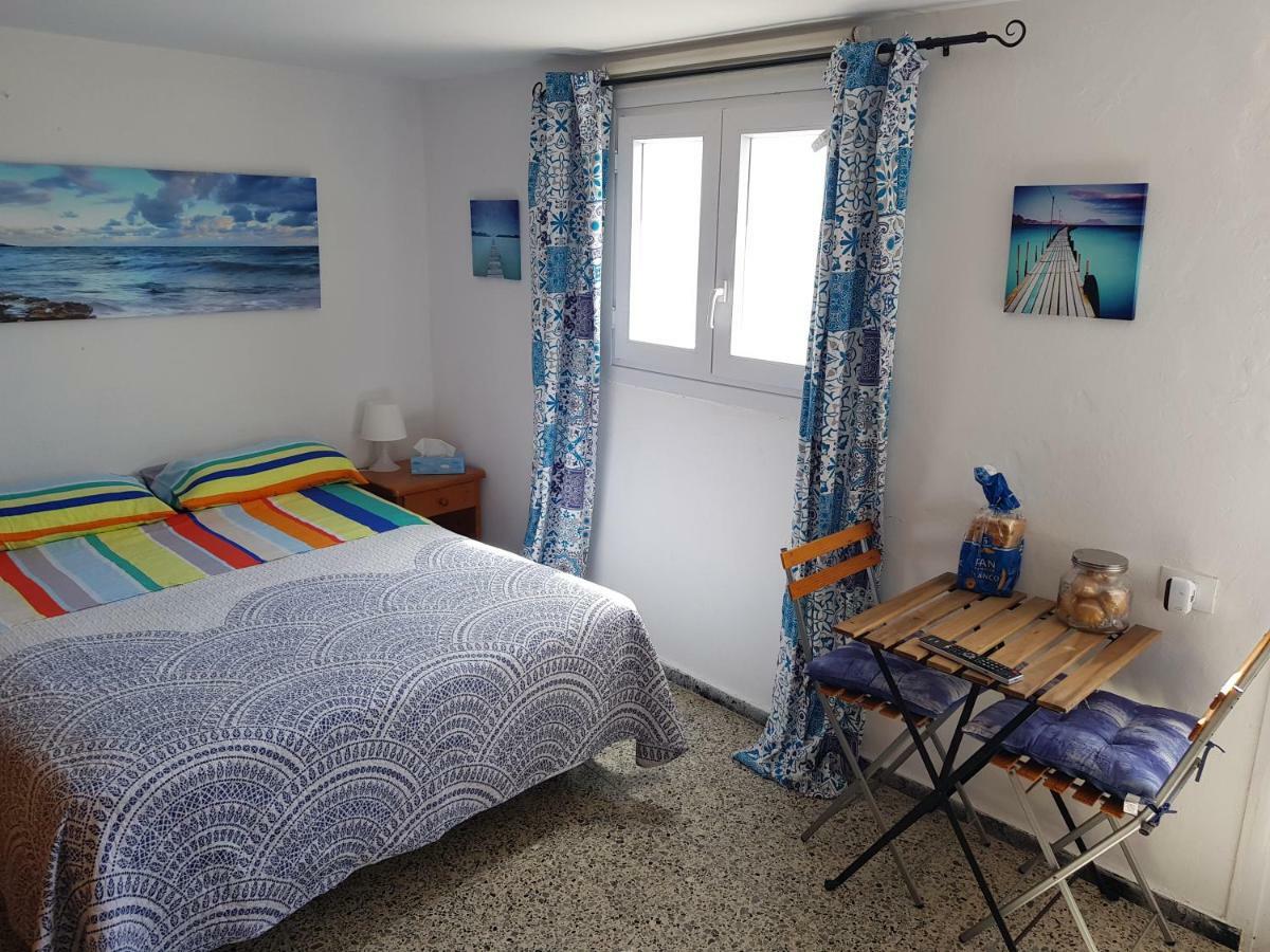 Bed And Breakfast By The Sea Pozo Izquierdo Exterior photo